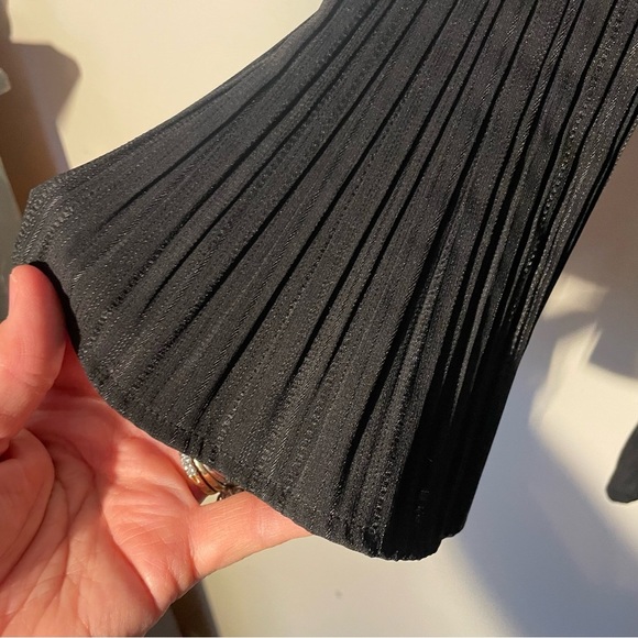 Christopher & Banks women’s black pleated button down long sleeve blouse size XL - Picture 5 of 6